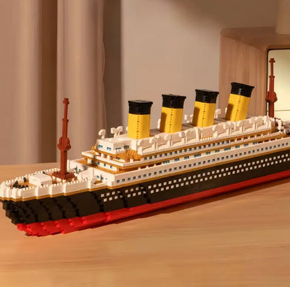 The Titanic Set